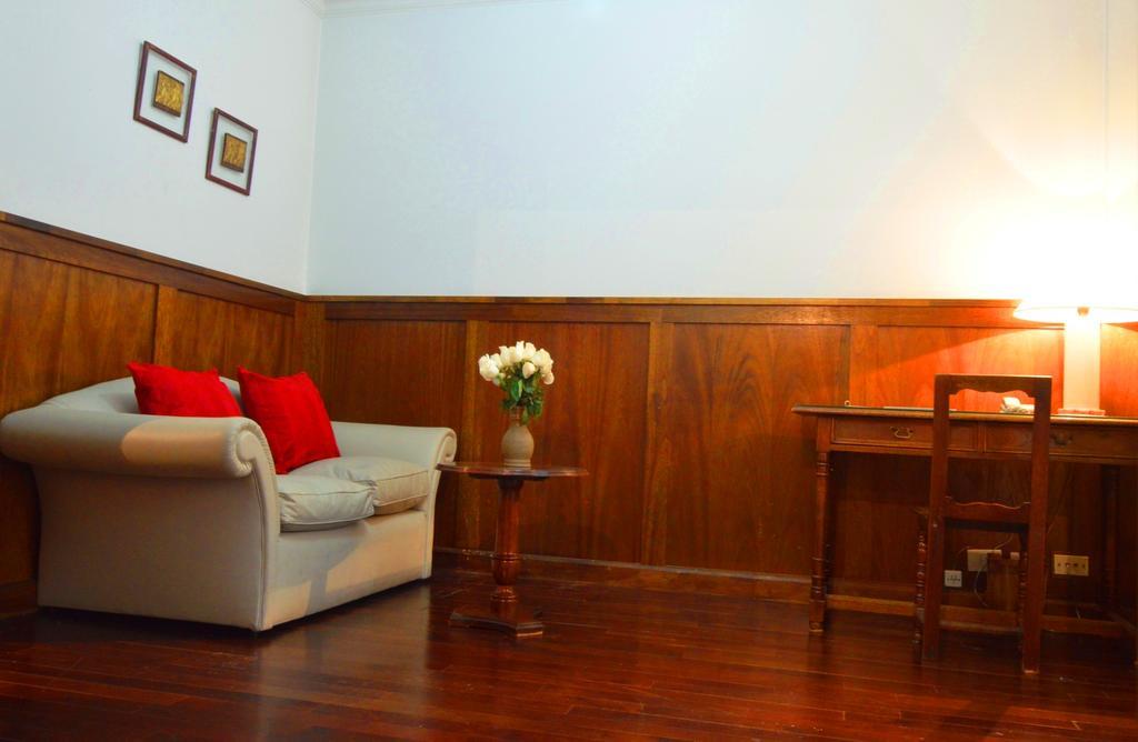 Hotel Posta Carretas Буенос Айрес Екстериор снимка