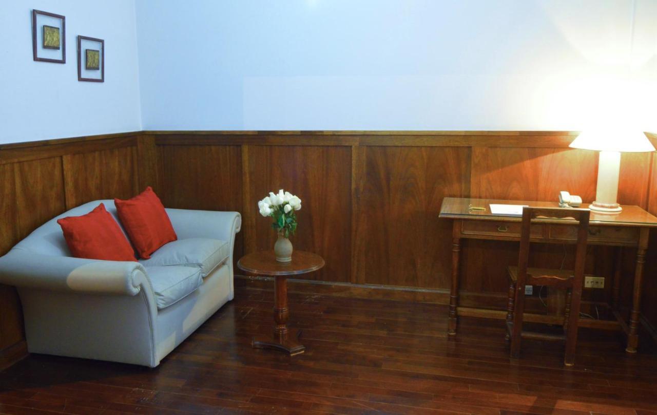 Hotel Posta Carretas Буенос Айрес Екстериор снимка